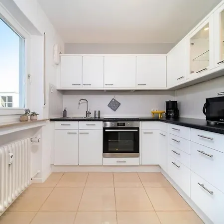 Apartment Mit Sonnenbalkon, 10 Minuten Zum Bahnhof, 5 Minuten Zum Luisenviertel *