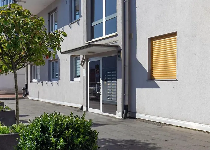 Mit Sonnenbalkon, 10 Minuten Zum Bahnhof, 5 Minuten Zum Luisenviertel 公寓